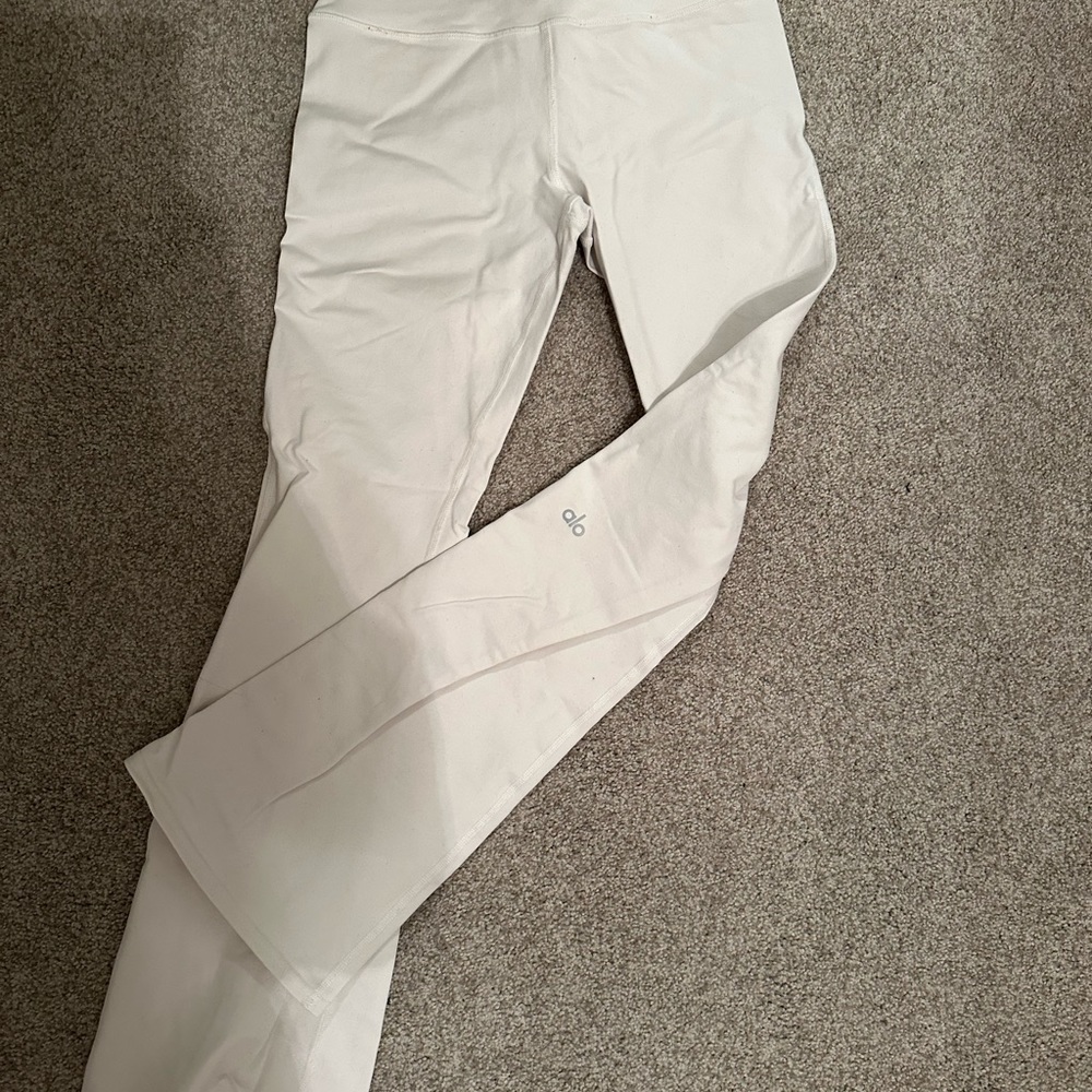 Airbrush High-Waist 7/8 Bootcut Legging in White
